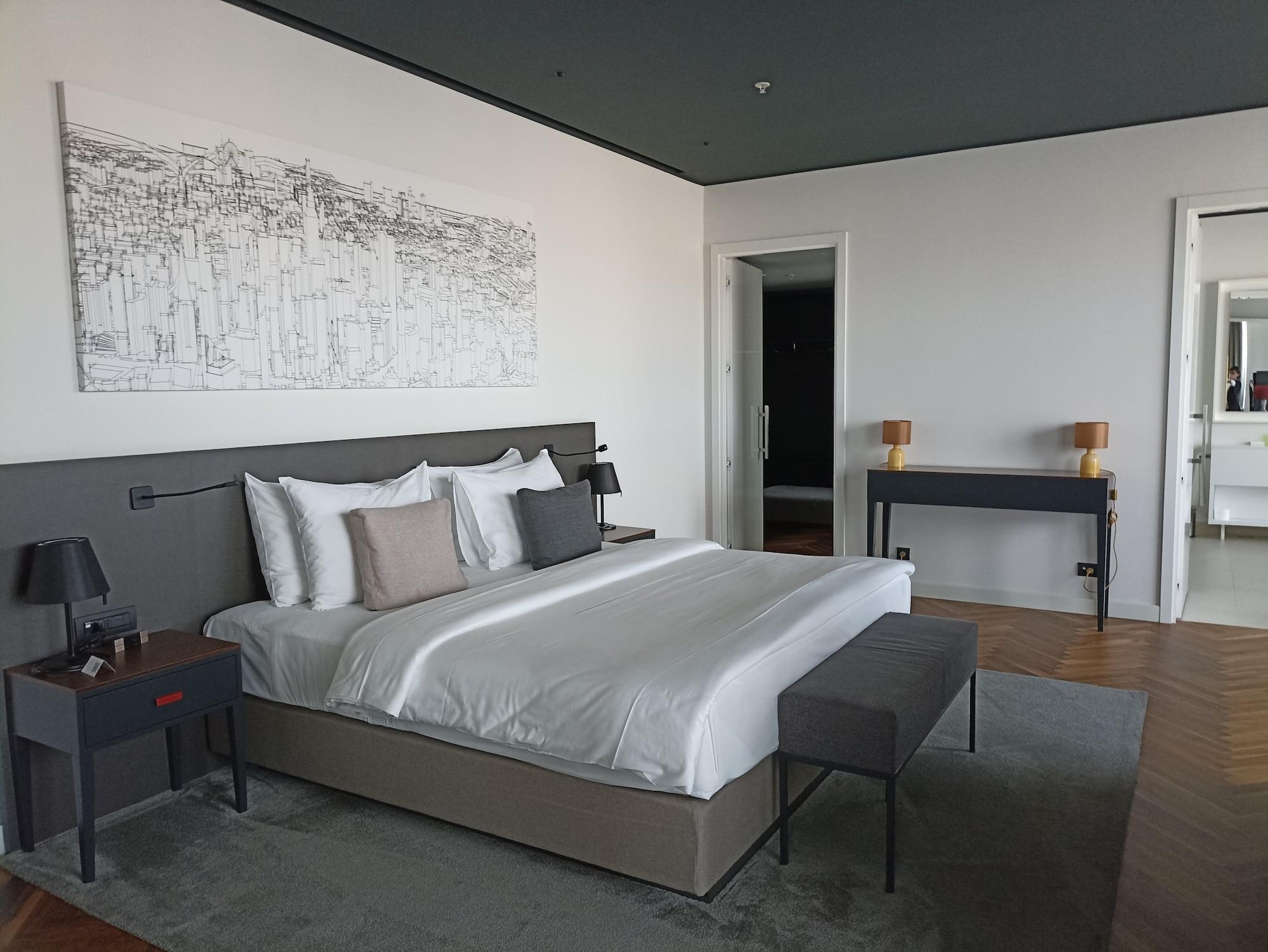 Hotel Crowne Plaza Podgorica By Ihg 4*