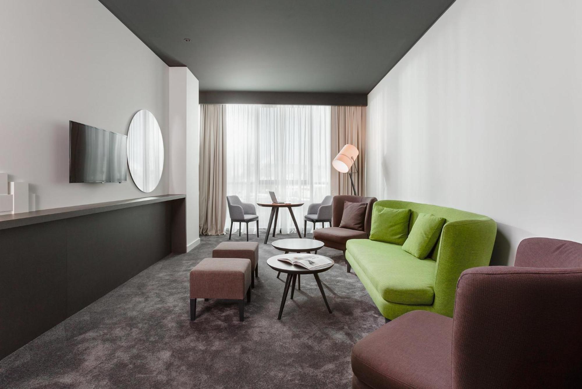Crowne Plaza By Ihg