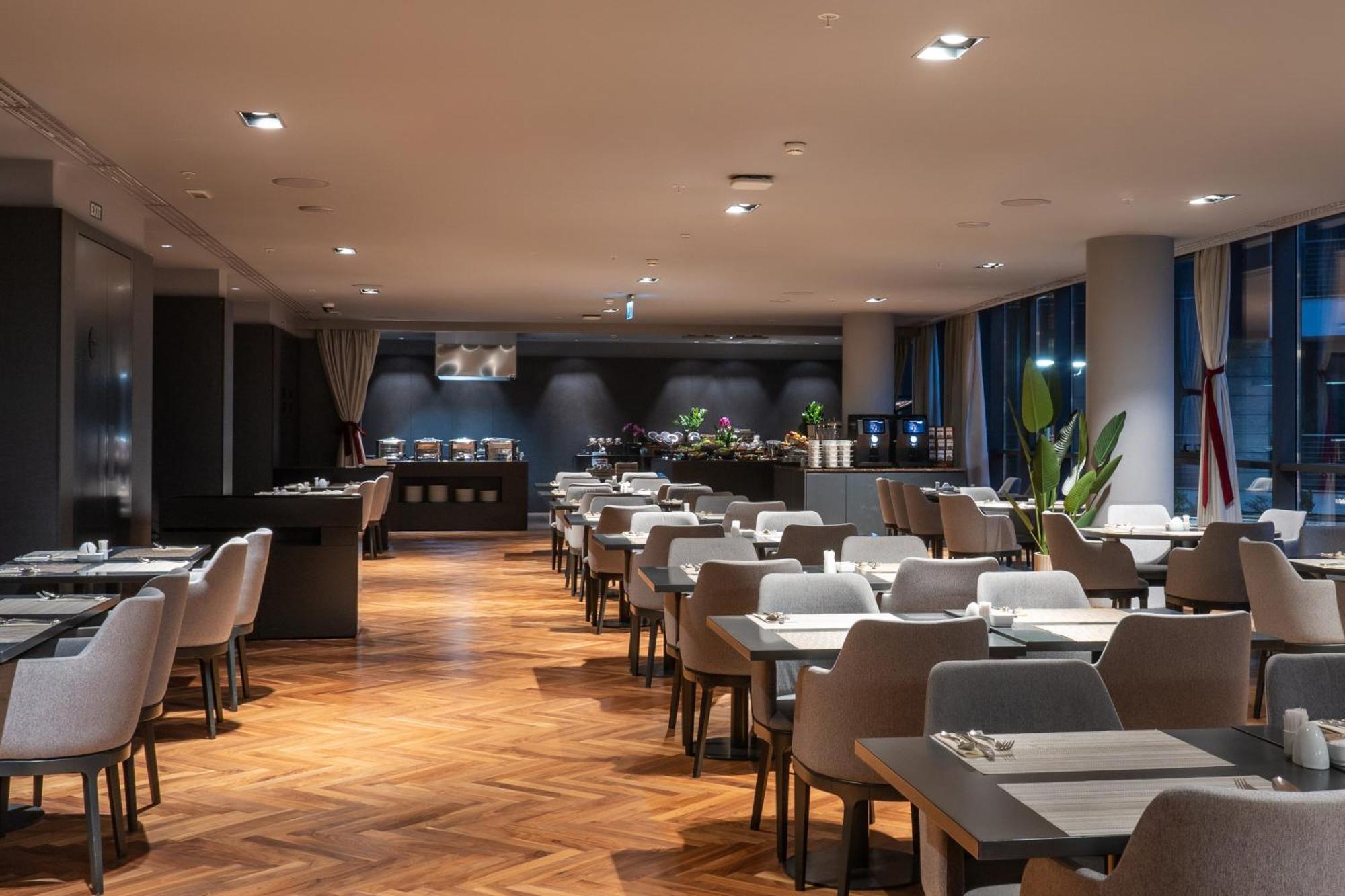 Crowne Plaza By Ihg Подгорица
