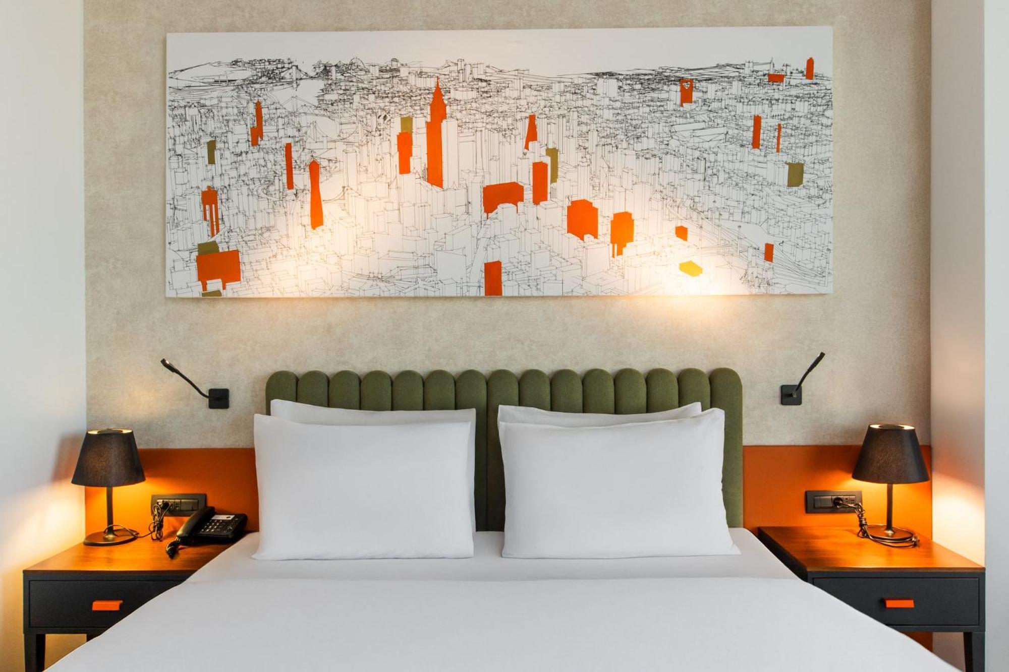 Отель Crowne Plaza By Ihg Подгорица
